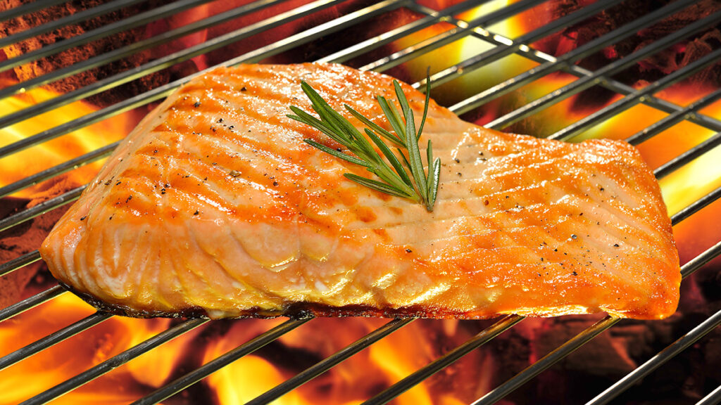 Comment griller du poisson : le secret du chef facile pour des filets moelleux et feuilletés