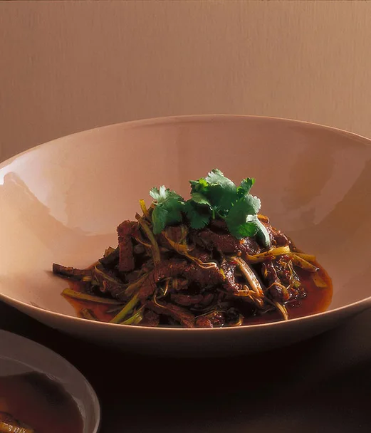 Neil Perry : Bœuf sauté aux grains de poivre du Sichuan et sauce aux haricots sucrés