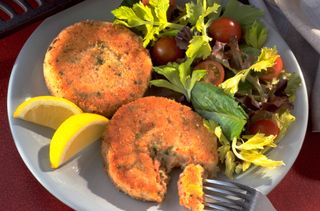 Galettes de poisson aux pommes de terre et au saumon