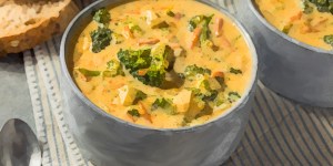 Un repas sans viande pour toute l'année : la soupe au brocoli et au cheddar