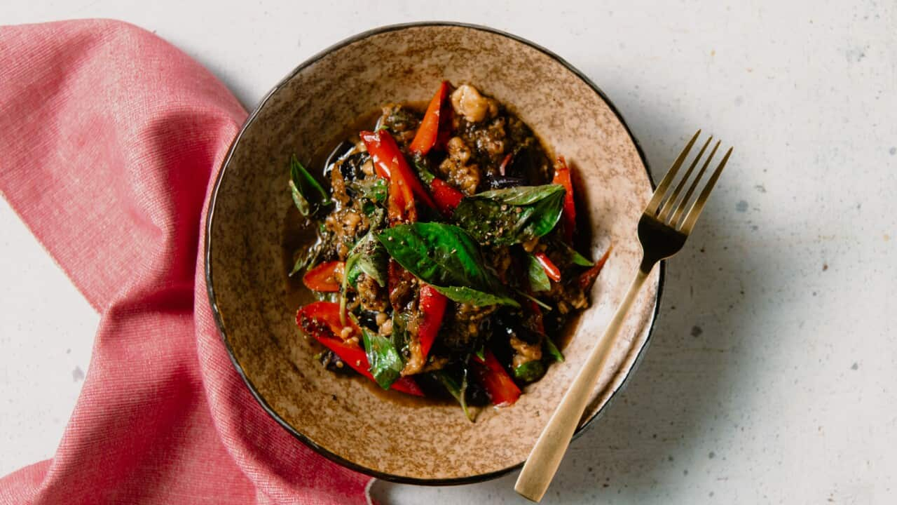 Stir-fried long eggplant with minced prawns