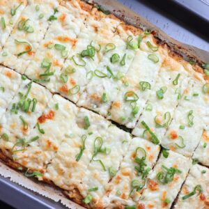 Gressins de chou-fleur au fromage et au fromage à faible teneur en glucides céto