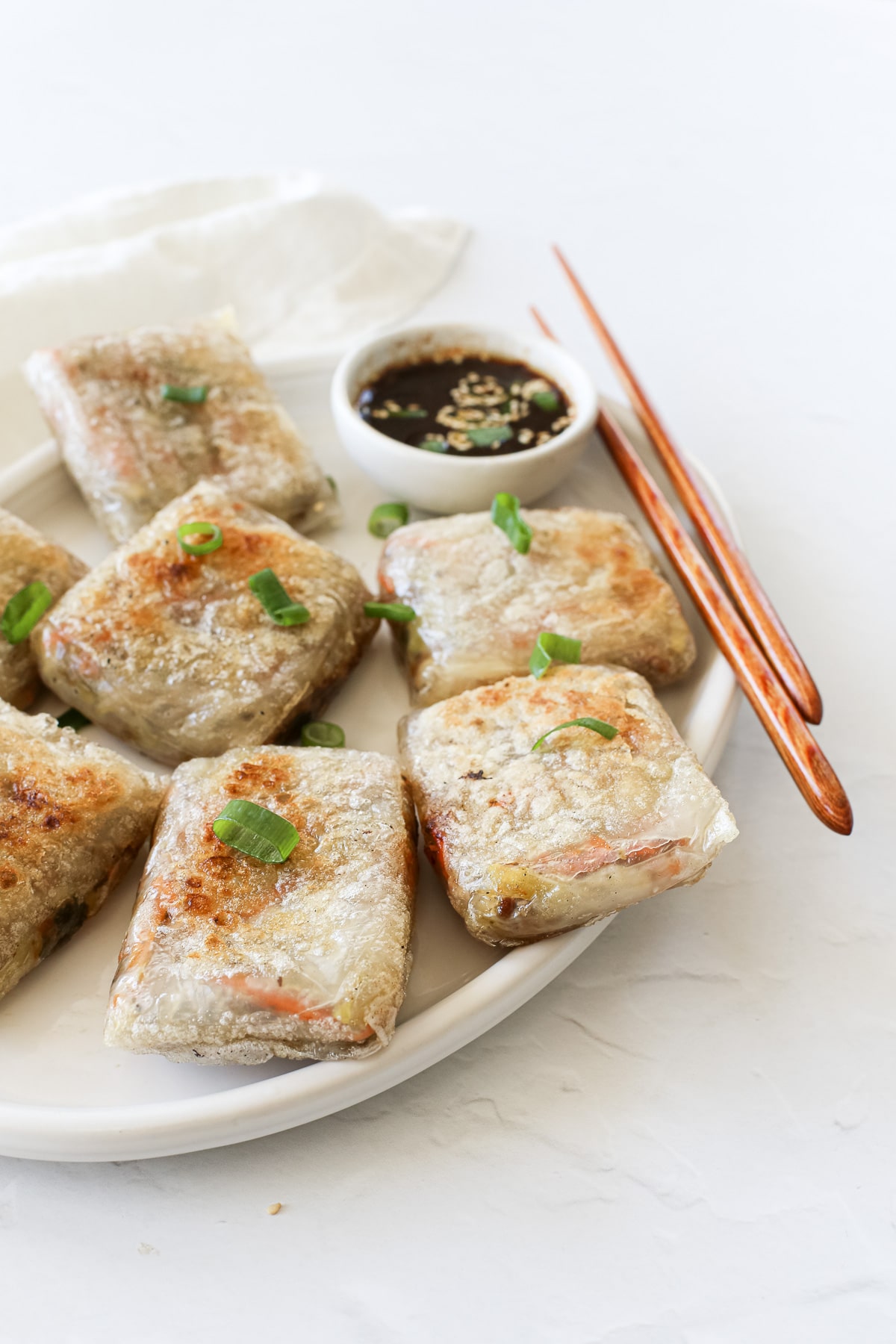 Dumplings croustillants en papier de riz