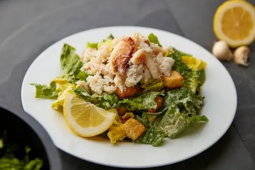 Salade César au crabe dormeur