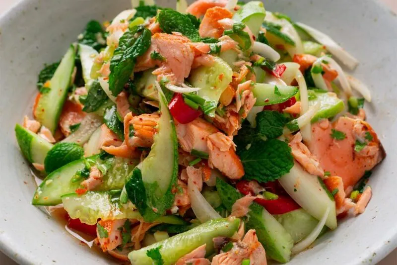 Salade de saumon à la thaïlandaise
