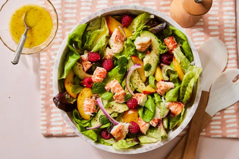 Salade de homard aux fruits d'été