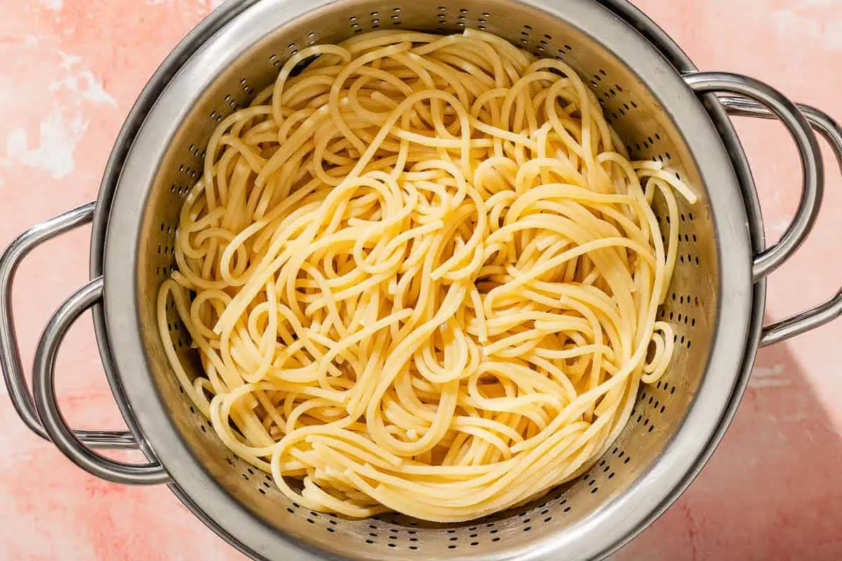 Spaghettis en cuisson