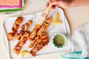 Pourquoi les brochettes de saumon grillées sont votre nouveau favori barbecue