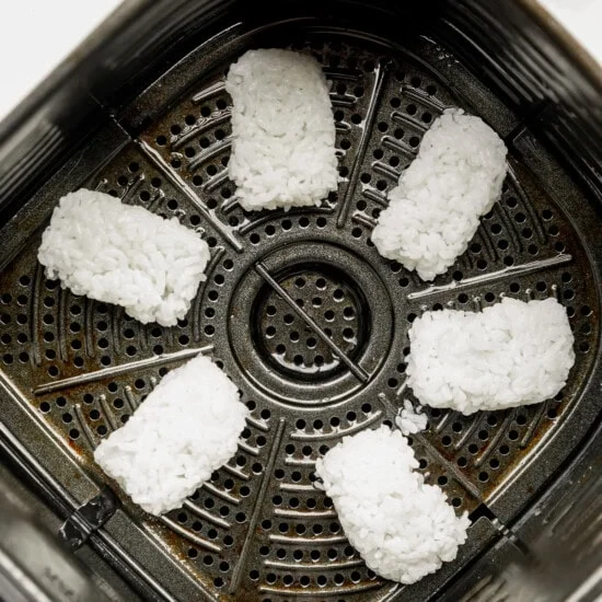 riz dans une friteuse