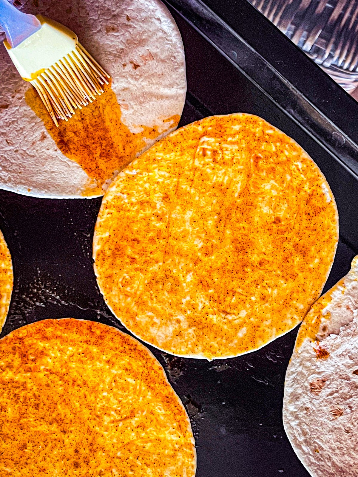 chipotle badigeonné de quesadilla.