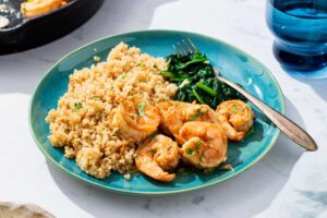 Recette de crevettes au miel et à l'ail en 20 minutes