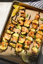 Brochettes de saumon au miso
