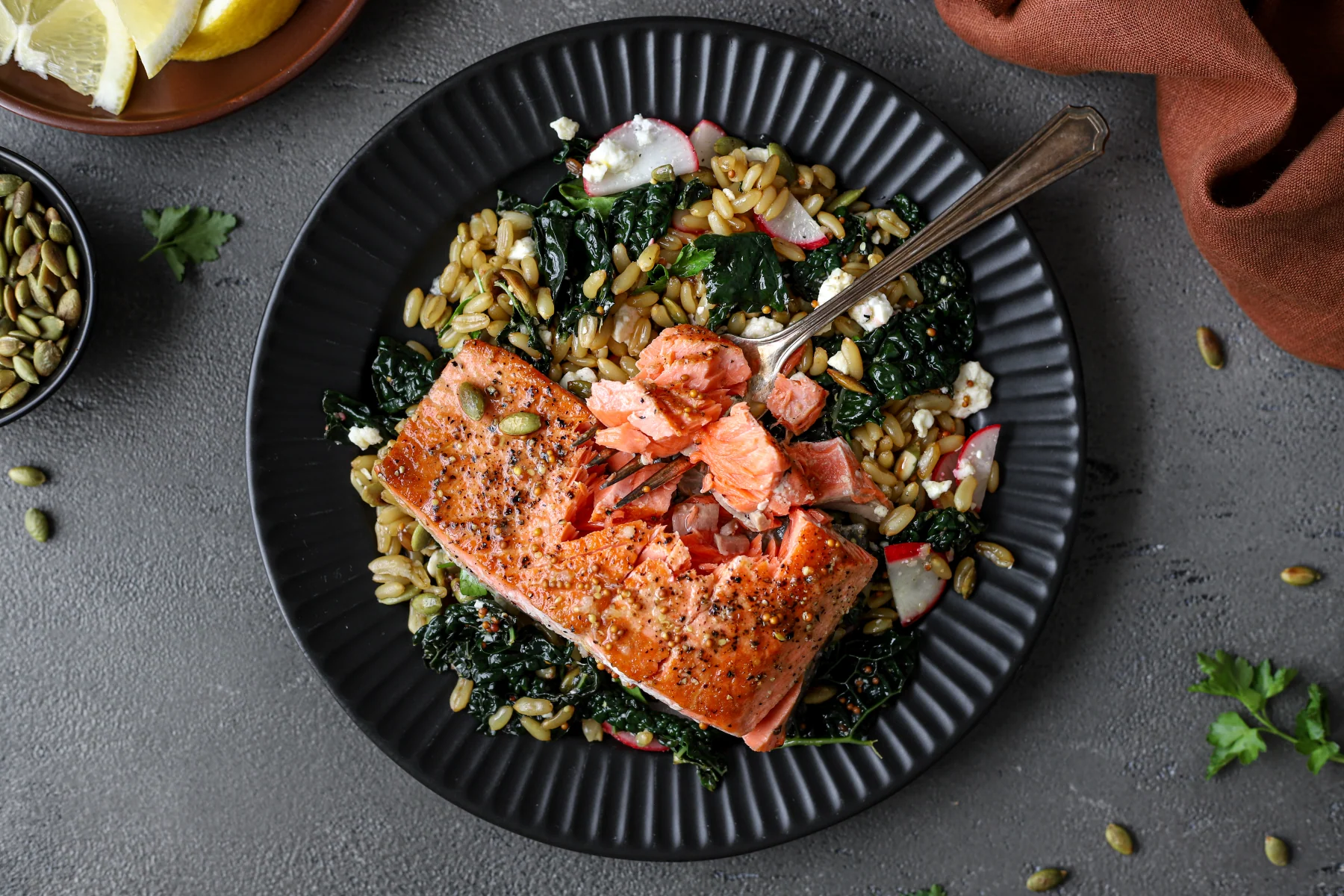 Salade de saumon et chou frisé – Wild For Salmon