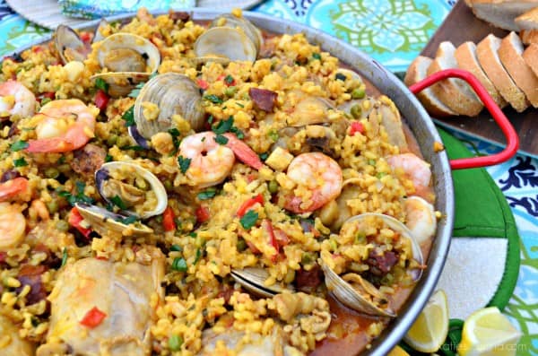 Paella Party aux fruits de mer et aux palourdes #CelebrateOutdoors