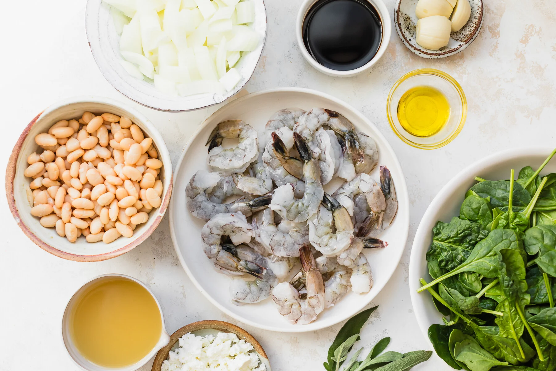 Ingrédients des crevettes aux haricots blancs