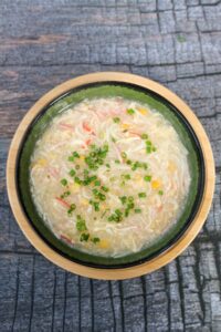 Soupe Kani et œufs de maïs
