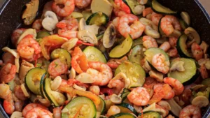 Aubergines longues sautées aux crevettes hachées