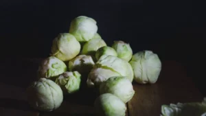 Choux de Bruxelles au kimchi : la recette qui pourrait vous réconcilier avec eux