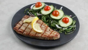 Comment cuire un steak de thon pour un dîner raffiné et rapide