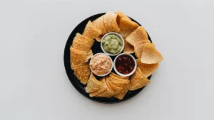 Crevettes frites, bretzels maison et filets de poulet aux chips : 6 recettes pour le Super Bowl
