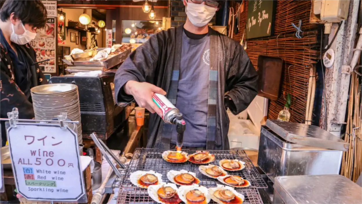 Pétoncles grillés et salsa de tomates à la méditerranéenne