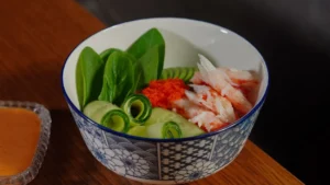 Salade de crabe épicée façon sushi (salade kani)